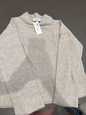 John + Jenn Light Cream Turtleneck Sweater